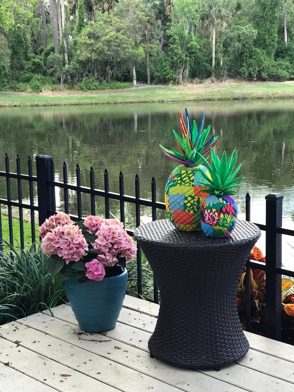 Pineapple home decor
